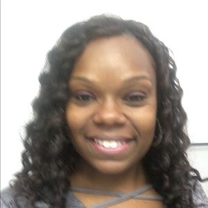 Meet your Posher, Porschia